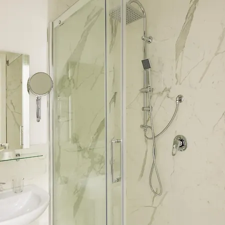 Little Aurelius 4* 로마