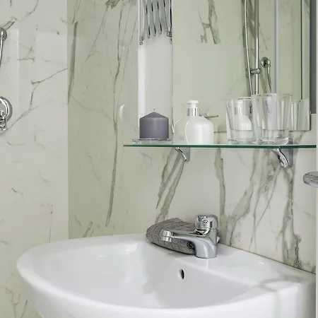 Little Aurelius 4* Rom